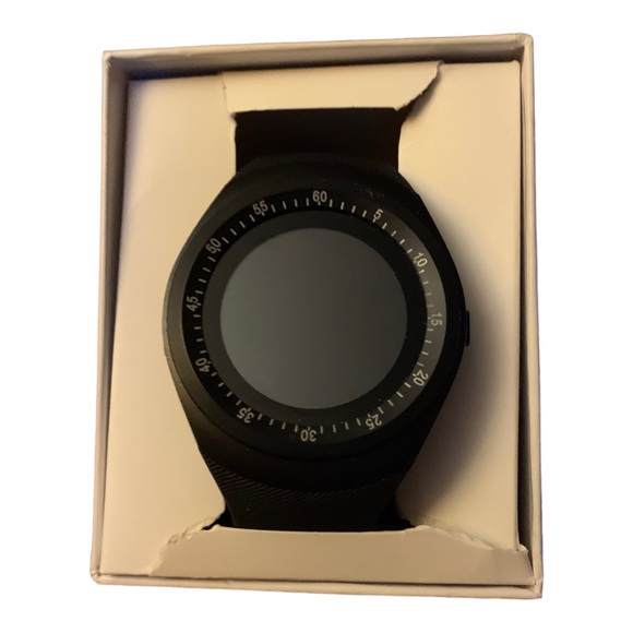 Smart Watch with Digital Display - Black Band, Charger, and Box Included - Picture 6 of 6